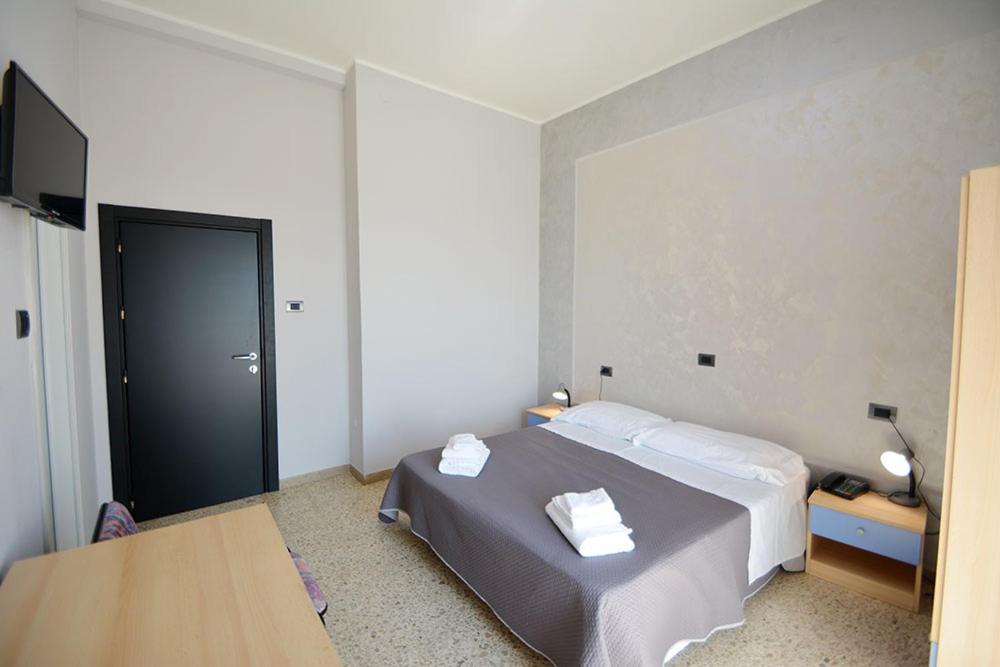 Hotel Bella Romagna Casal Borsetti Exterior foto